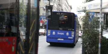 Autobusi
